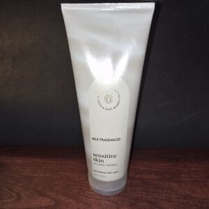 Sensitive Skin Body Wash - Milk - Bath & Body Works
